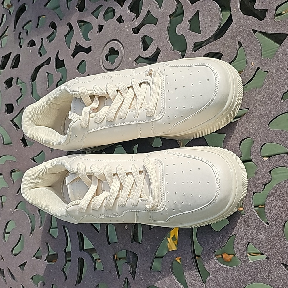 Brand New Men's, Macy's Nautica Sneakers, Size 11, White/Cream, Comfortable